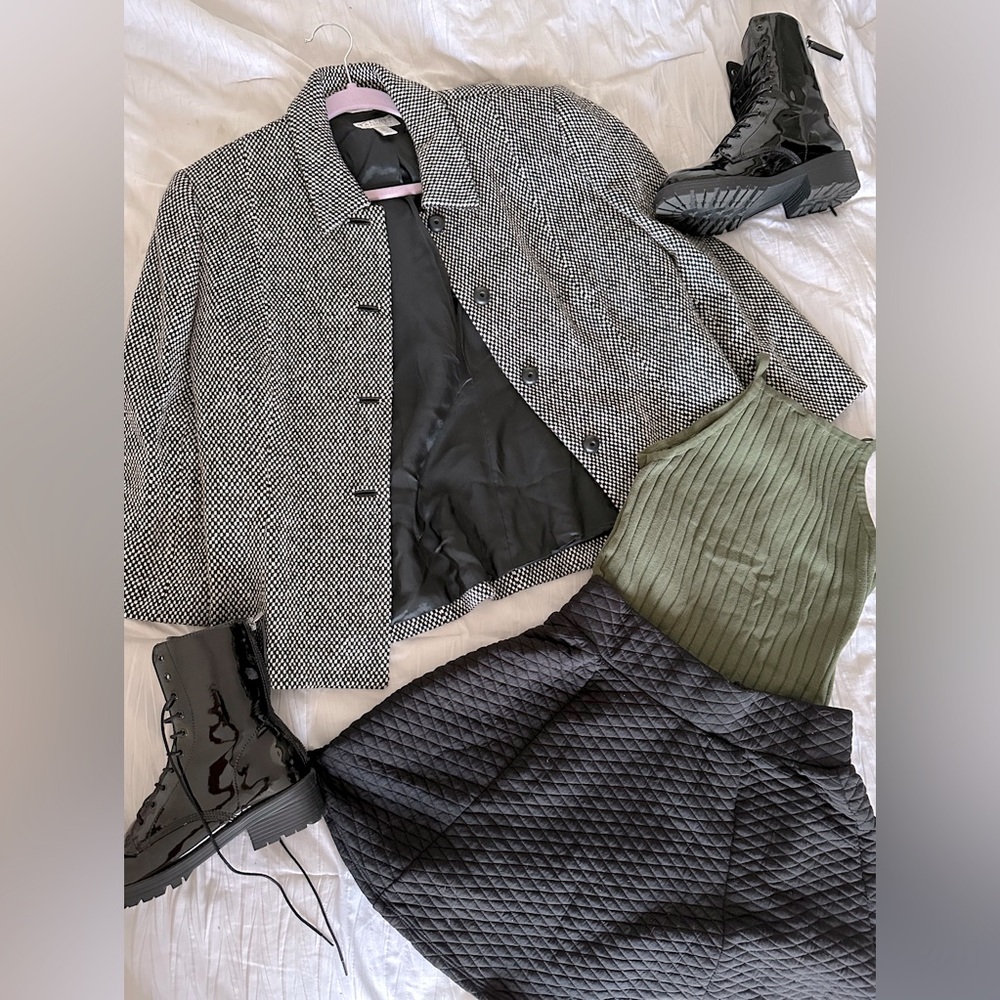 Vintage Talbots, pea coat black and white tweed size 14 wool,silk and cashmere
